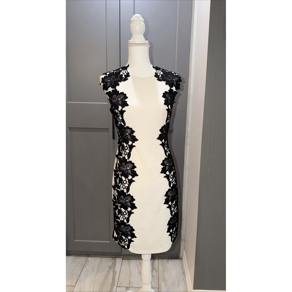Betsey Johnson lace appliqué Sheath Dress GUC Size 4 Black And White